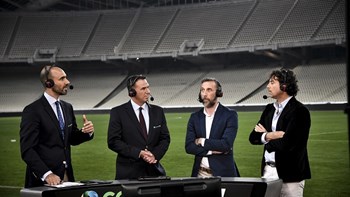 Πέταξαν μπουκάλι στον Κοπιτσή on air – ΒΙΝΤΕΟ