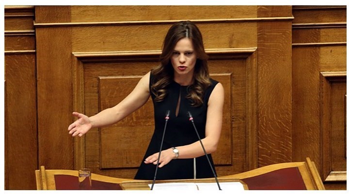 Η ανάρτηση της Αχτσιόγλου στο Facebook για τις συντάξεις χηρείας – Οι έξι αλλαγές που έρχονται