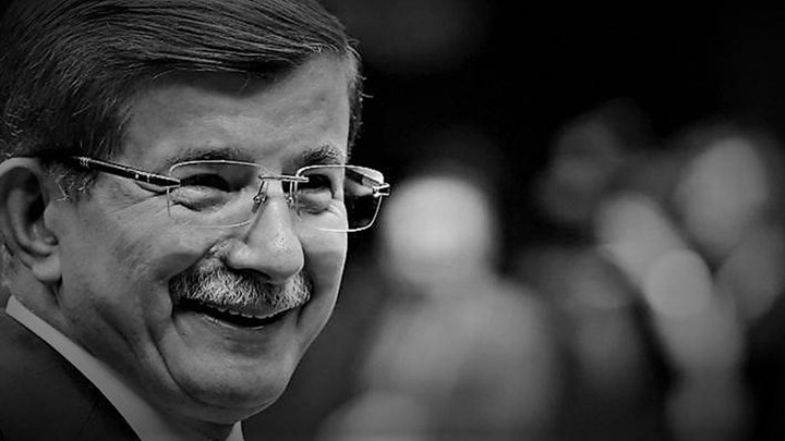 Κάποιοι στην Ελλάδα έσπευσαν να αγαπήσουν τον Νταβούτογλου