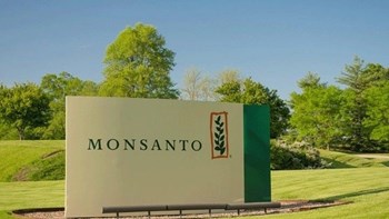 Δικαστήριο καταδίκασε τη Monsanto να καταβάλει 2 δισεκ. δολάρια σε ζευγάρι που πάσχει από καρκίνο