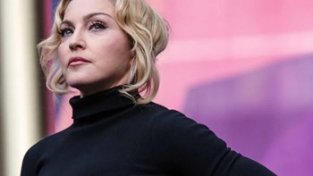 Τι απαντάει η Μαντόνα για τις αντιδράσεις που προκαλεί η εμφάνισή της στη Eurovision
