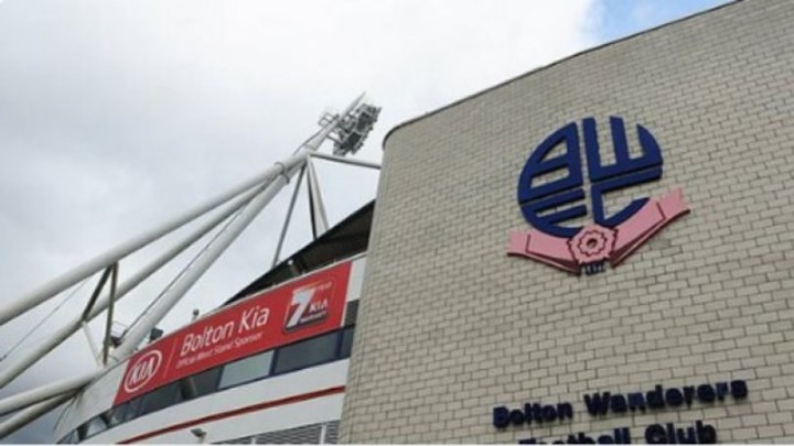 Στο… χείλος του γκρεμού ιστορική ομάδα της Αγγλίας – Ζητεί φαγητό για τους υπαλλήλους της