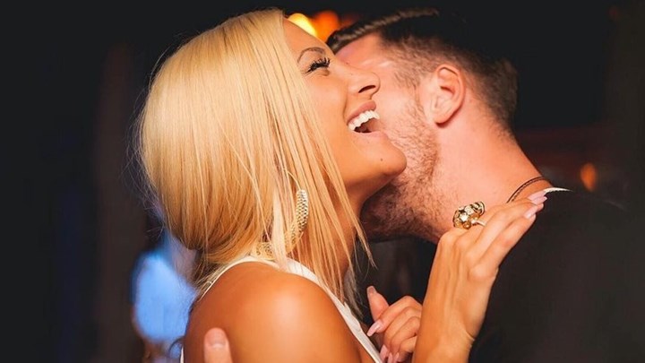 Στο νοσοκομείο ο σύντροφος της Ιωάννας Τούνη – ΦΩΤΟ