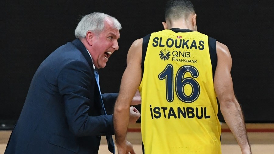 Ομπράντοβιτς: Ο Σλούκας είναι ο προπονητής μας στο παρκέ