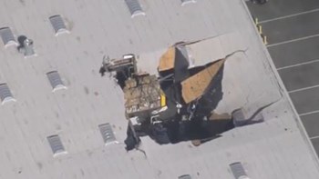 Μαχητικό αεροσκάφος συνετρίβη σε αποθήκη στρατιωτικής βάσης στην Καλιφόρνια – ΒΙΝΤΕΟ – ΦΩΤΟ