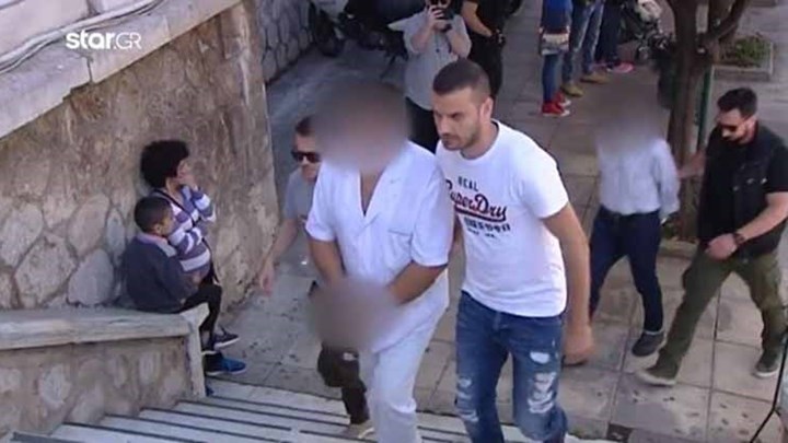 Νέα στοιχεία για την υπόθεση φρίκης στη Λαμία – Θύμα βιασμού και η σύζυγος του πατέρα που κατηγορείται ότι εξέδιδε την κόρη του – ΒΙΝΤΕΟ