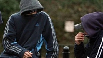 Μαθητές διέπρατταν ληστείες για να νιώθουν… σπουδαίοι στο σχολείο