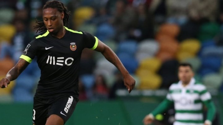 Σε καλό δρόμο με Σεμέδο ο Ολυμπιακός – Σε ανοιχτή γραμμή για Βαλμπουενά και Σκρτελ