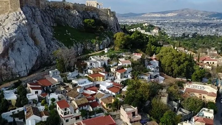 Δείτε τα Αναφιώτικα από ψηλά – ΒΙΝΤΕΟ