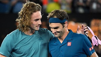 Αποσύρθηκε ο Φέντερερ – Στα ημιτελικά ο Τσιτσιπάς