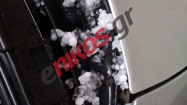 Έντονη χαλαζόπτωση στη Νέα Ιωνία – ΒΙΝΤΕΟ και ΦΩΤΟ αναγνώστη