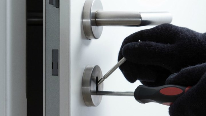 Αυτοί είναι οι καλύτεροι τρόποι για να κρατήσετε τους διαρρήκτες μακριά από το σπίτι σας