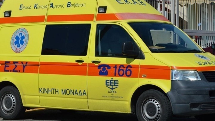 Aυτοκίνητο συγκρούστηκε με λεωφορείο στη Θεσσαλονίκη