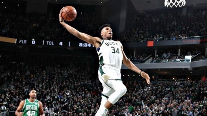 Τα πιο εντυπωσιακά καρφώματα της σεζόν του Γιάννη – BINTEO