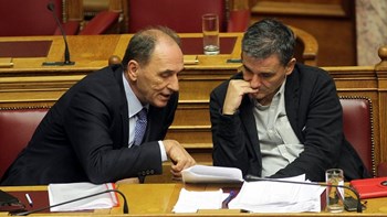 Η απάντηση Τσακαλώτου – Σταθάκη στην επιστολή των 64 προσωπικοτήτων κατά του ΣΥΡΙΖΑ