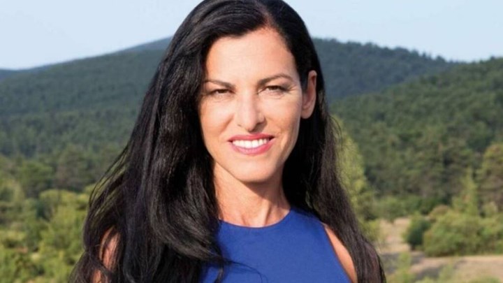 Αγνώριστη η Ελένη Ψυχούλη – Δείτε την αλλαγή που έκανε στα μαλλιά της – ΦΩΤΟ