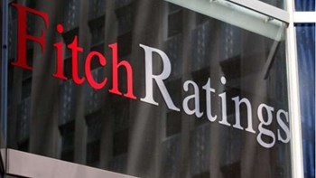 “Καμπανάκι” από τον Fitch  για το πακέτο παροχών της κυβέρνησης