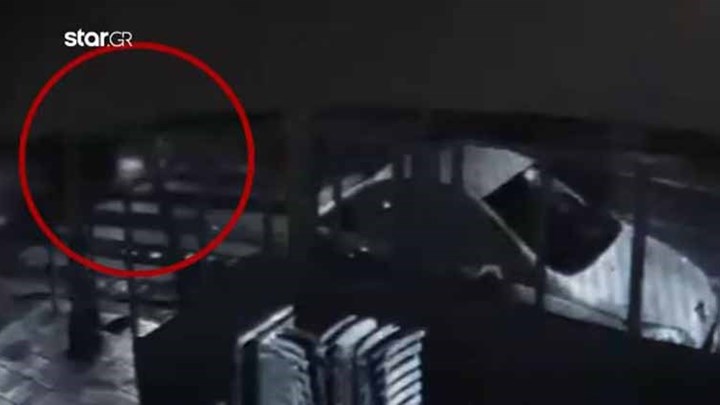 Βίντεο από τη στιγμή της παράσυρσης της 18χρονης στην Καλλιθέα – Εντοπίστηκε το όχημα και αναζητείται ο οδηγός