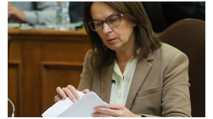 Παπανάτσιου: Τα θετικά μέτρα που νομοθετήθηκαν είναι μόνιμα – Τι λέει για τη μείωση του ΦΠΑ και τις 120 δόσεις