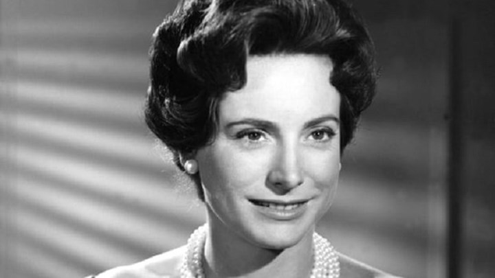 Πέθανε η πρώτη γυναίκα εκφωνήτρια ειδήσεων του BBC – ΒΙΝΤΕΟ