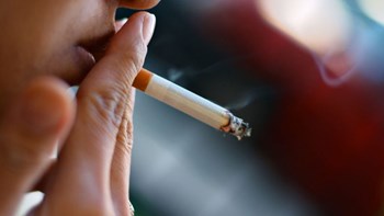 ΟΟΣΑ: “Πρωταθλητές” στο κάπνισμα οι Έλληνες