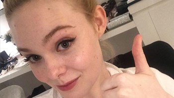 Γνωστή ηθοποιός λιποθύμησε στις Κάννες γιατί… ήταν στενό το φόρεμά της