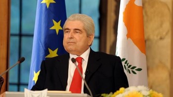 Δύσκολες ώρες για τον Δημήτρη Χριστόφια – Τι αναφέρει το νέο ιατρικό ανακοινωθέν