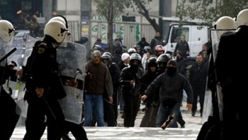 Εισβολή οπαδών σε καφετέρια πίσω από το γήπεδο του Παναθηναϊκού – Ένας τραυματίας