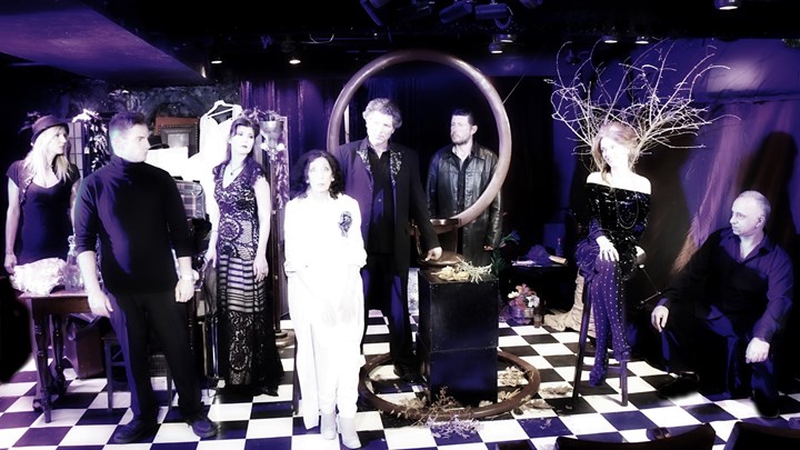 Η…Κάρεν Στόουν «χτυπά» ξανά στο Studio Κυψέλης