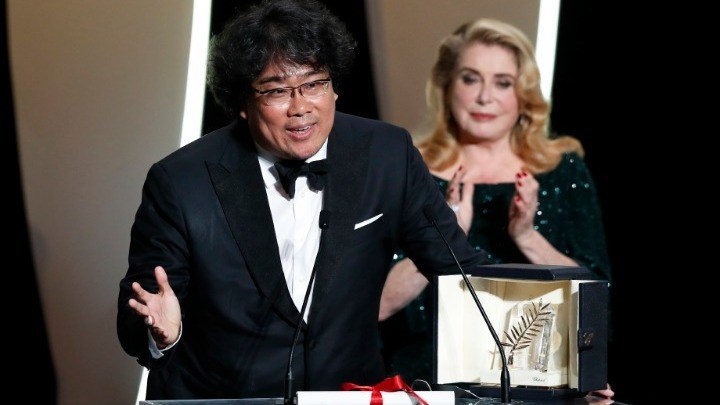 Στο “Parasite” του Μπονγκ Τζουν-χο ο “Χρυσός Φοίνικας” των Καννών – ΦΩΤΟ – ΒΙΝΤΕΟ