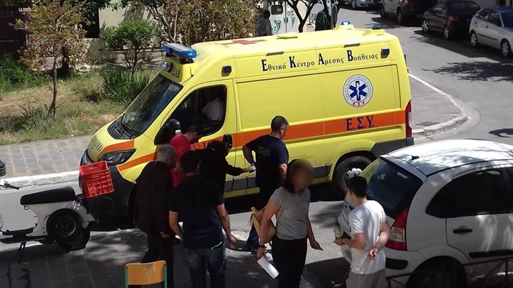 Τραυματίστηκε βγαίνοντας από το εκλογικό κέντρο στην Κρήτη – ΦΩΤΟ
