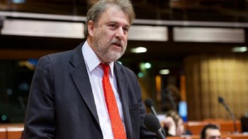 Παραβίαση της εκλογικής διαδικασίας καταγγέλλει ο Νότης Μαριάς