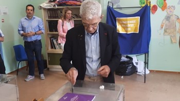 Μπουτάρης: Είμαι νιόπαντρος, θα αφοσιωθώ στη σύζυγό μου – ΒΙΝΤΕΟ