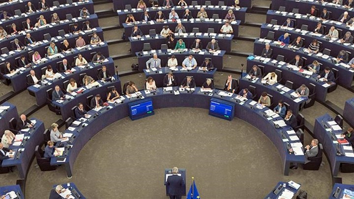 Οι μισθοί και τα προνόμια των ευρωβουλευτών – Οι απολαβές στην πενταετία «αγγίζουν» τα 1,3 εκατ. ευρώ