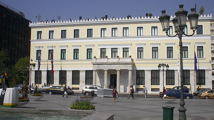 Οι πρώτοι σε σταυρούς στον δήμο Αθηναίων