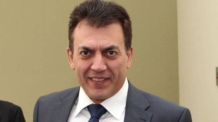 Βρούτσης: Η ΝΔ υπερασπίζεται το ασφαλιστικό σύστημα τριών πυλώνων – Τι είπε για τις 120 δόσεις