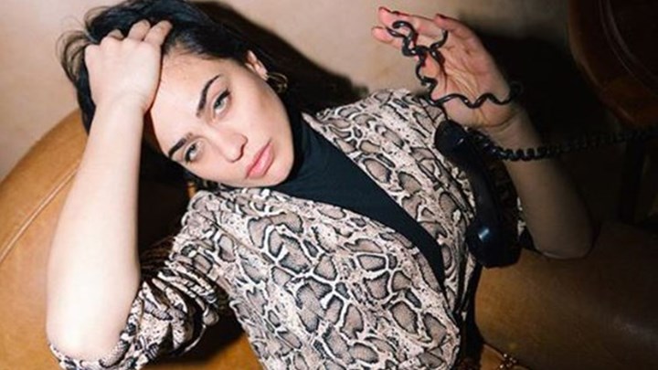 Η Κόνι Μεταξά ποζάρει με ζαρτιέρες – ΦΩΤΟ