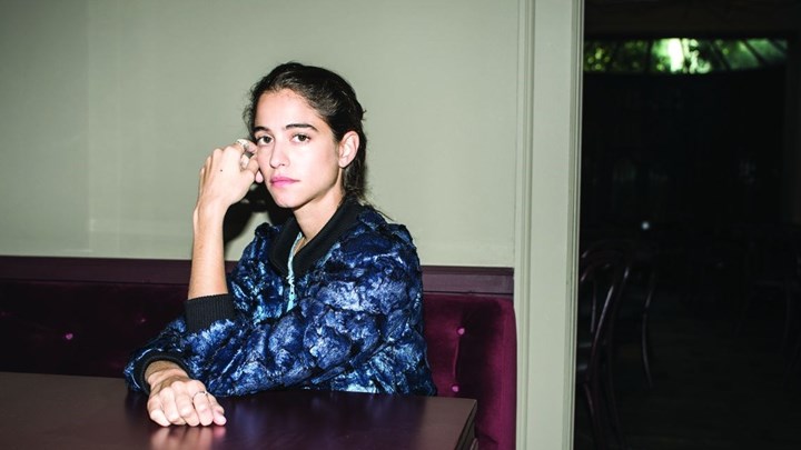 Η Νεφέλη Κουρή γίνεται…Έλλη Λαμπέτη