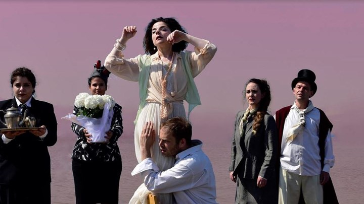 Ο Καμτσής ανεβάζει «Έντα Γκάμπλερ» με την Παπαδημητρίου και παίζει στην παράσταση