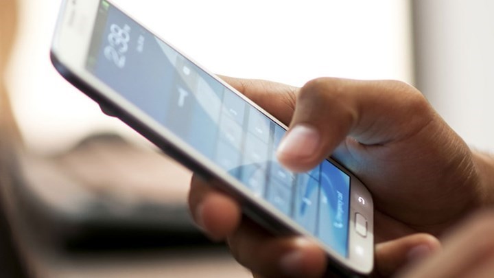 Οι ειδικοί σε θέματα ασφάλειας τεχνολογίας προειδοποιούν – Στο έλεος των χάκερ τα κινητά τηλέφωνα