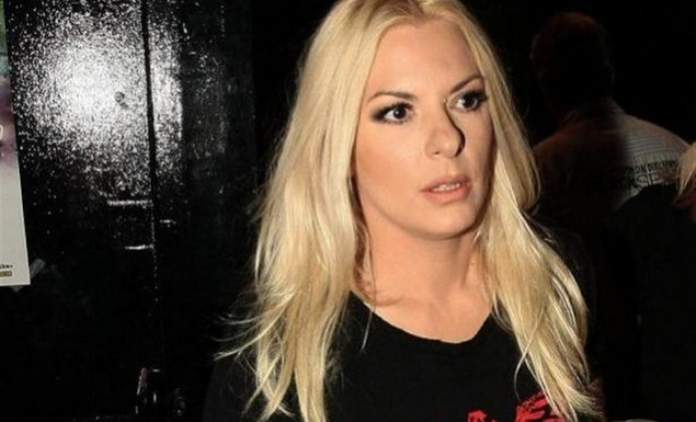 Το τελευταίο αντίο στον πατέρα της Αννίτας Πάνια – ΦΩΤΟ