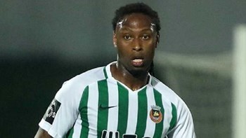 Στη Μαδρίτη ο Καρεμπέ – Επαφές με Βιγιαρεάλ για Σεμέδο