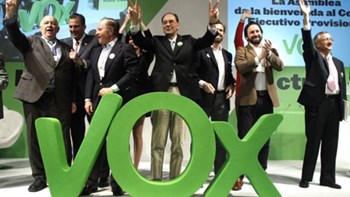 Το ακροδεξιό Vox γυρίζει την πλάτη στον Σαλβίνι και τη Λεπέν