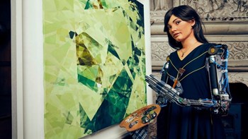 Αυτό είναι το πρώτο στον κόσμο ρομπότ που θα κάνει έκθεση ζωγραφικής – ΦΩΤΟ-ΒΙΝΤΕΟ