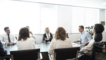 Σύσκεψη Μητσοτάκη με τους ευρωβουλευτές της ΝΔ – ΦΩΤΟ – ΒΙΝΤΕΟ