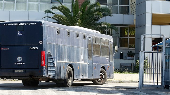 Ο καταδικασμένος για τη δολοφονία σεφ στην Καισαριανή και ο ληστής που «χτύπησε» στο σπίτι του Πανταζή ανάμεσα στους δραπέτες των Μεταγωγών