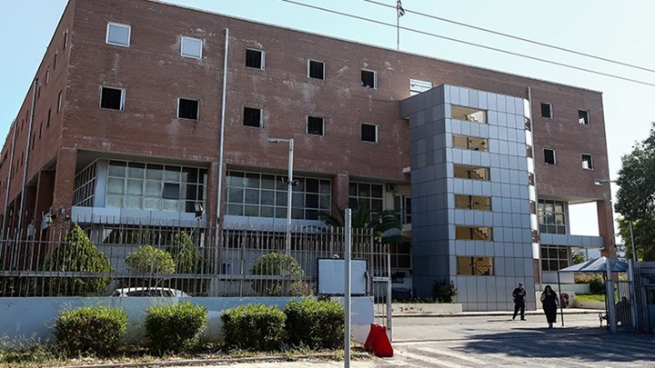 Απόδραση από τη Διεύθυνση Μεταγωγών: Το συγκλονιστικό τετ α τετ του σκοπού με τους επικίνδυνους κακοποιούς