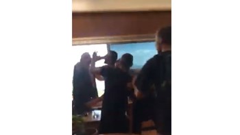 Χαμός στο ΑΠΘ με την καταγγελία κατά καθηγητή ότι γρονθοκόπησε φοιτητή – Τι απαντά το Πανεπιστήμιο – ΒΙΝΤΕΟ