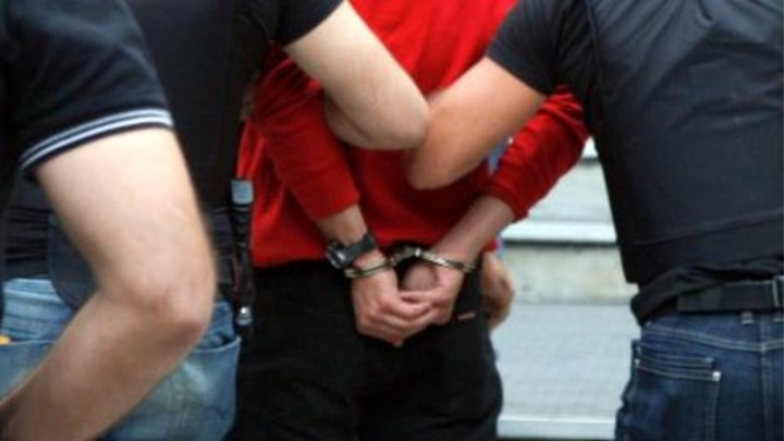 Εξαρθρώθηκε πολυμελής σπείρα που είχε εξαπατήσει εκατοντάδες πολίτες σε όλη τη χώρα