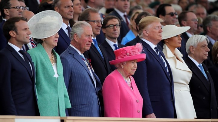 Δίπλα στη βασίλισσα Ελισάβετ και τον Τραμπ ο Προκόπης Παυλόπουλος – ΦΩΤΟ – ΒΙΝΤΕΟ